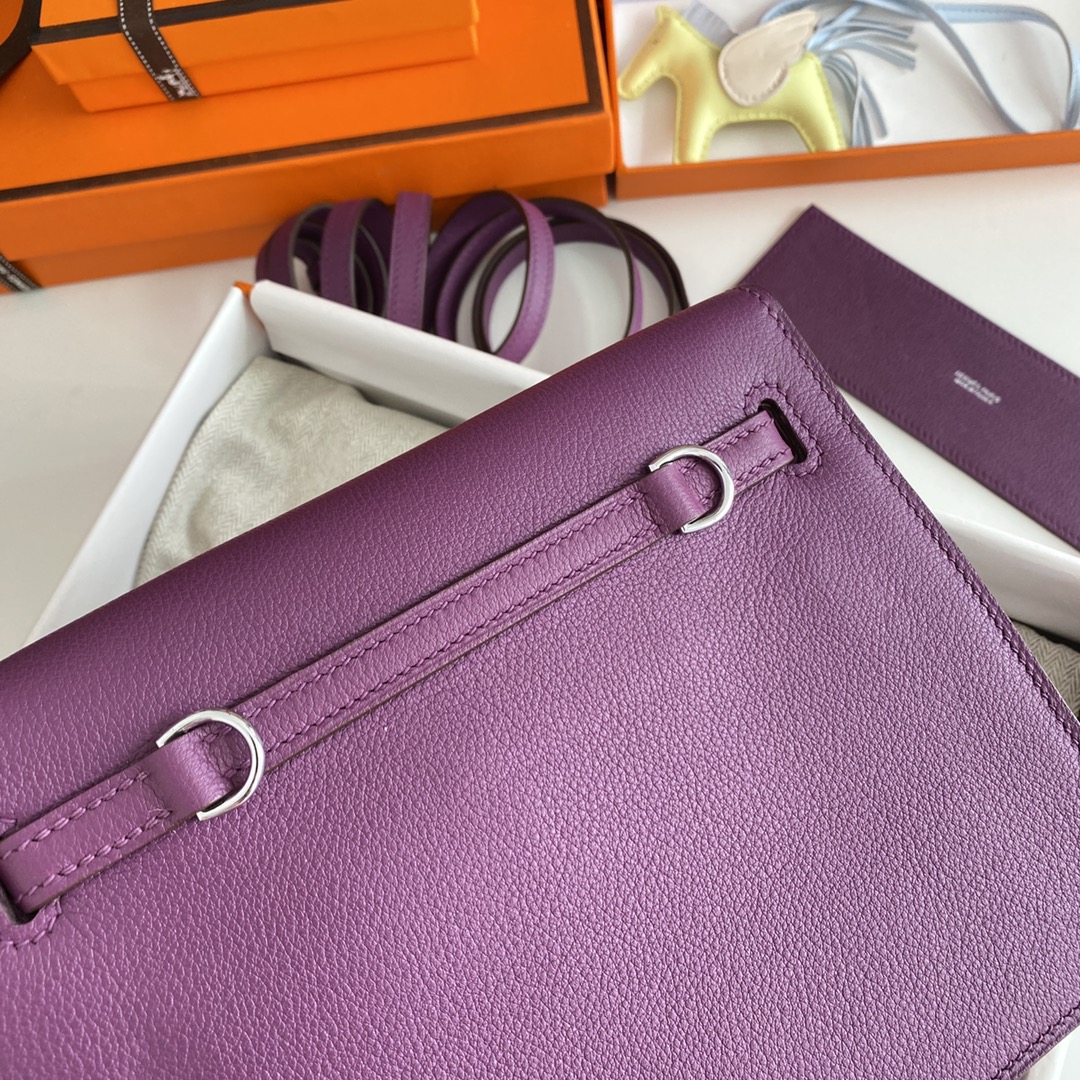 Hermes Kelly Danse Evercolor Bag In Purple Color